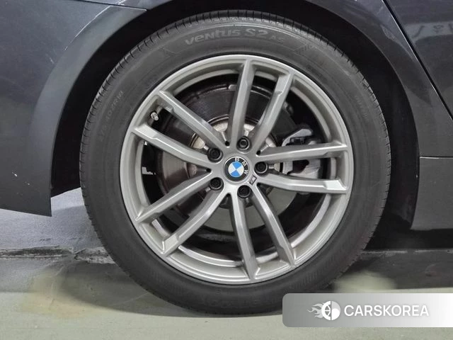 BMW 5 Series (G30) id 4937278 из Кореи 15