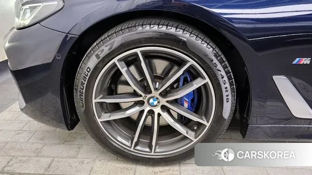 BMW 5 Series (G30) id 3630035 из Кореи 15