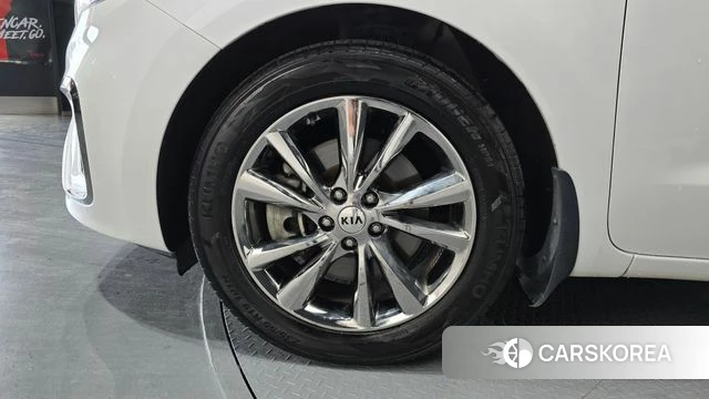 Kia The New Carnival id 4435812 из Кореи 15