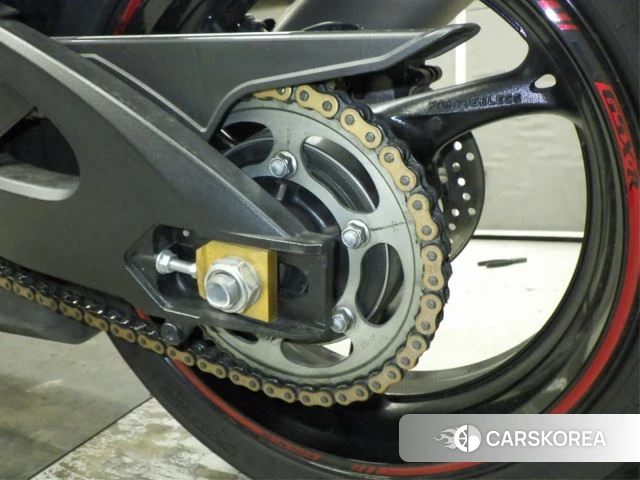 Suzuki GSX-R750 id 4206262 из Японии 29