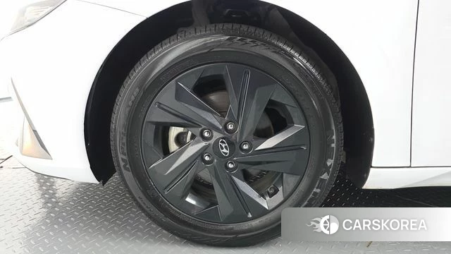 Hyundai Avante Hybrid (CN7) id 4470047 из Кореи 25