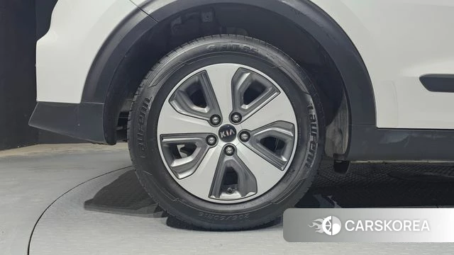 Kia The New Niro id 4384141 из Кореи 25