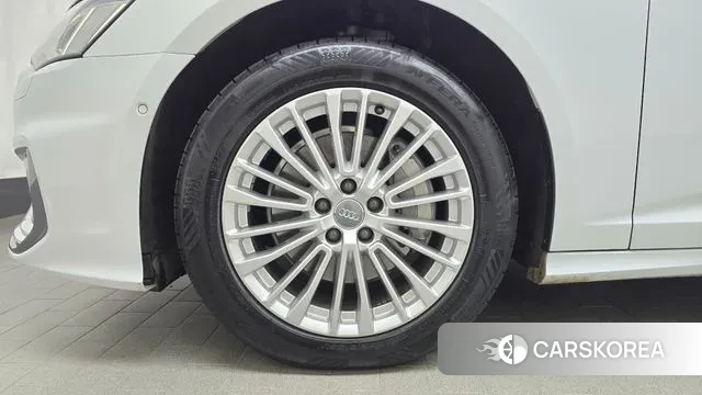 Audi A6 (C8) id 3484542 из Кореи 15