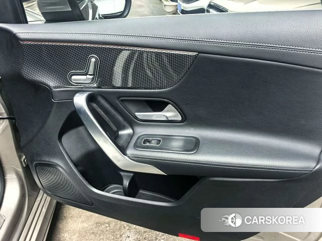 Mercedes-Benz Class A 2021 Темно-серый из Китая, фото 5
