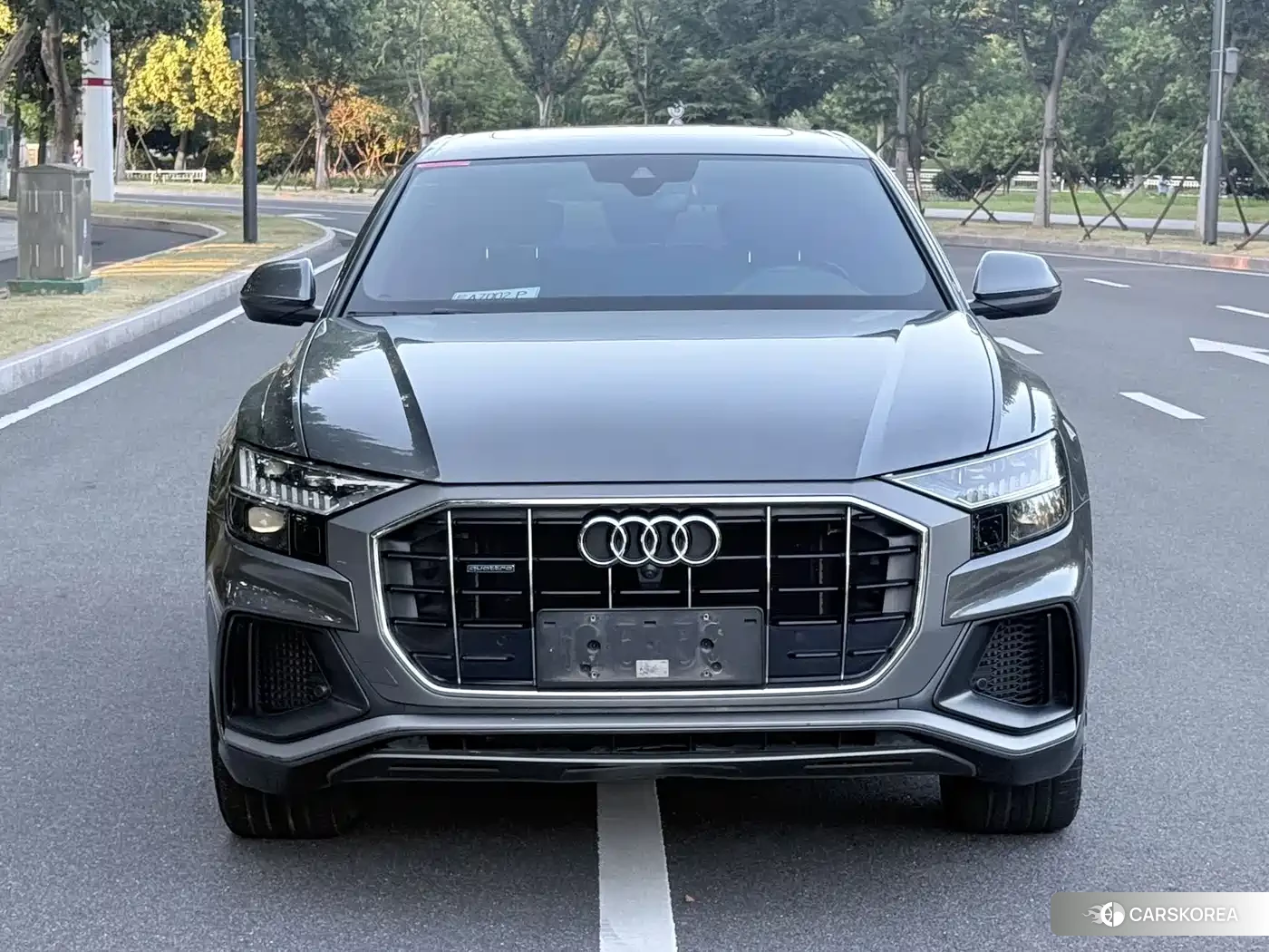 Audi Q8 2020 Silver/gray из Китая, фото 5