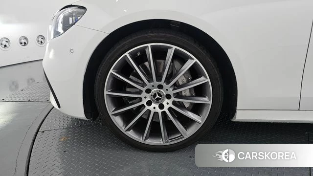 Mercedes-Benz E-Class W213 id 3910431 из Кореи 15