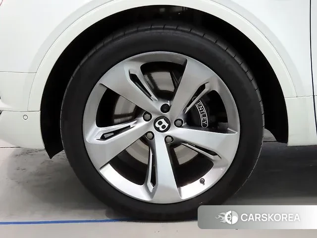 Bentley Bentayga id 3183229 из Кореи 15