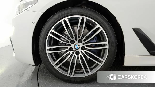 BMW 5 Series (G30) id 4424047 из Кореи 15