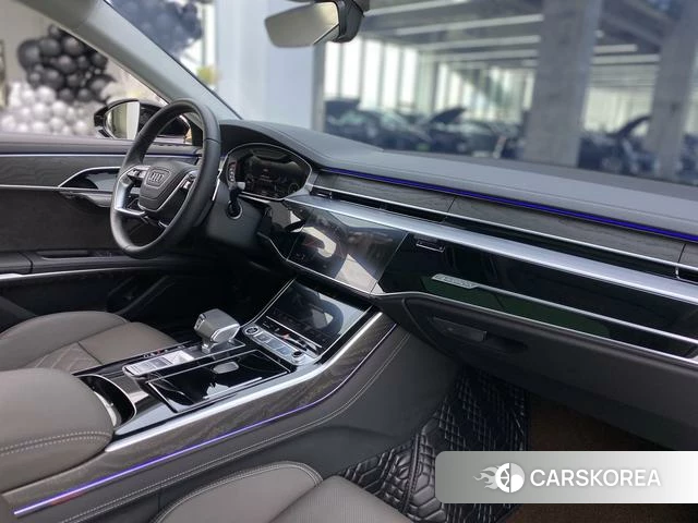 Audi A8 2024 Черный из Китая, фото 6