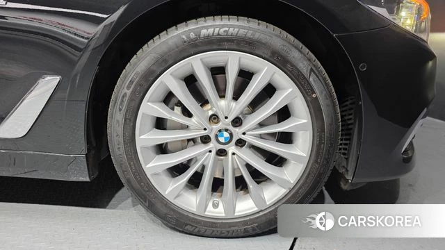 BMW 5 Series (G30) id 3801536 из Кореи 15