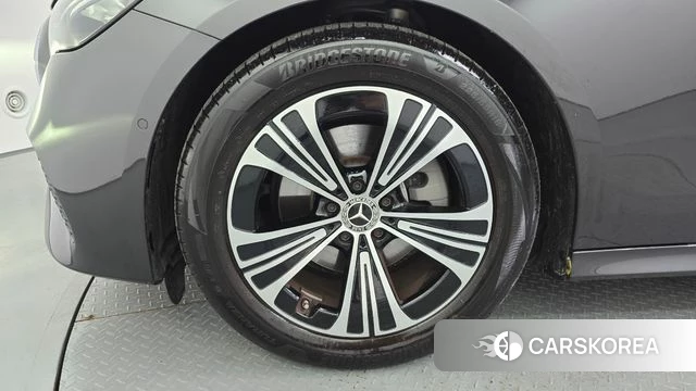 Mercedes-Benz E-Class W214 id 4612574 из Кореи 15