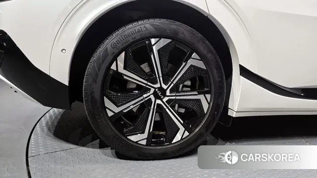 Kia EV6 id 3679911 из Кореи 15