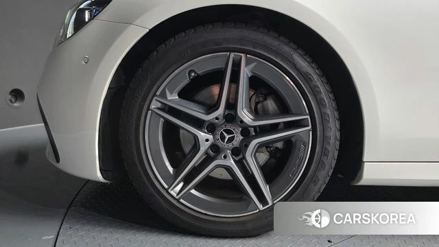 Mercedes-Benz E-Class W213 id 4267340 из Кореи 25