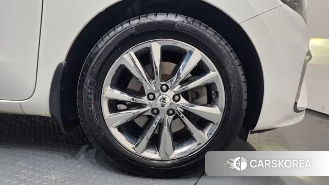 Kia The New Carnival id 3574074 из Кореи 15