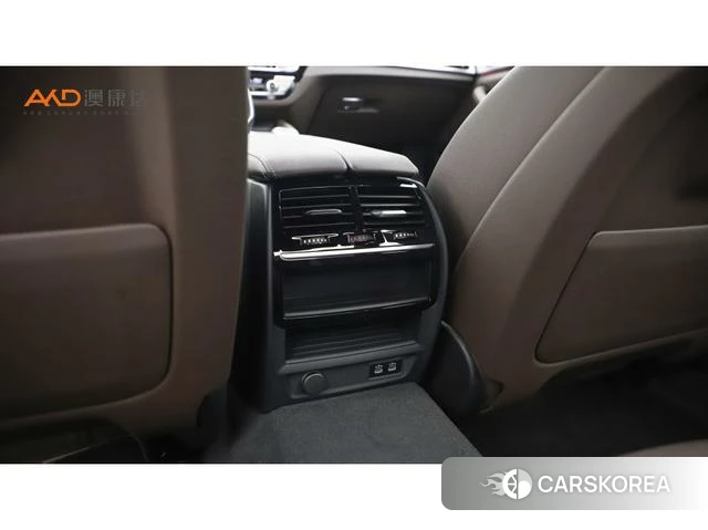 BMW 5 series 2022 Черный из Китая, фото 5