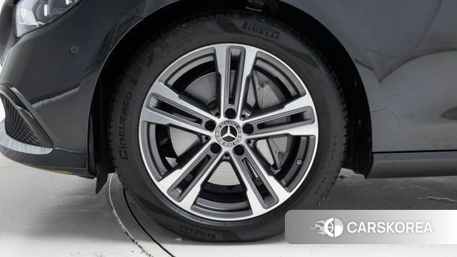 Mercedes-Benz E-Class W213 id 3799490 из Кореи 14