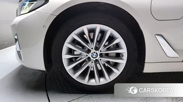 BMW 5 Series (G30) id 3032674 из Кореи 15