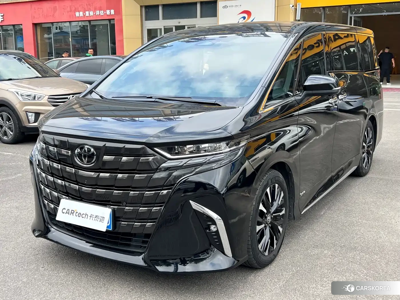 Toyota Elfa id 4679759 из Китая 10