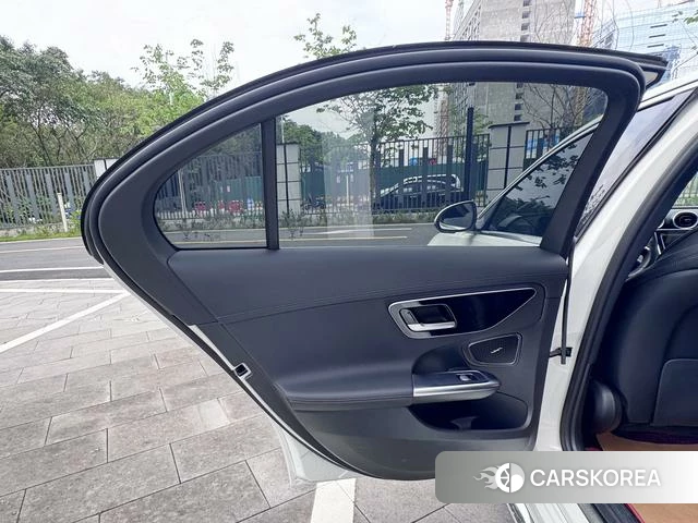 Mercedes-Benz Class C id 4290366 из Китая 25
