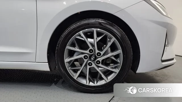 Hyundai The New Avante AD id 3709093 из Кореи 15