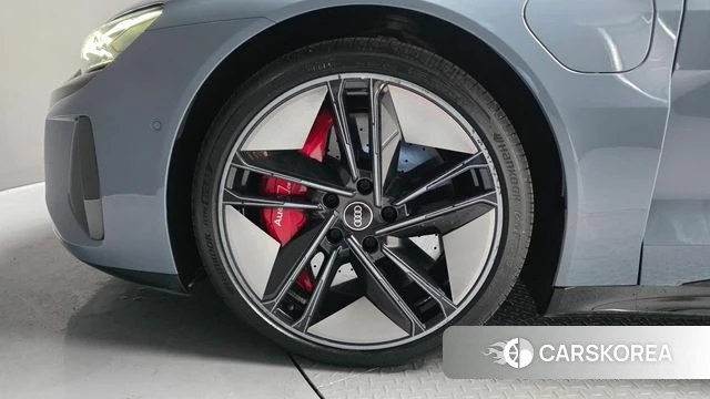 Audi RS e-Tron GT id 3923160 из Кореи 15