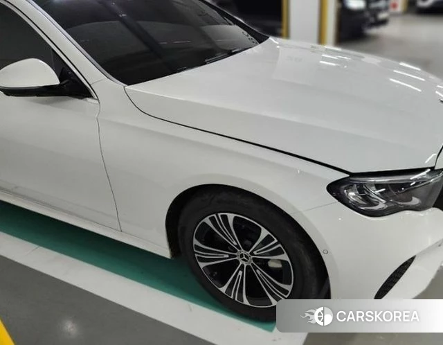 Mercedes-Benz E-Class W214 2025 Белый из Кореи, фото 5
