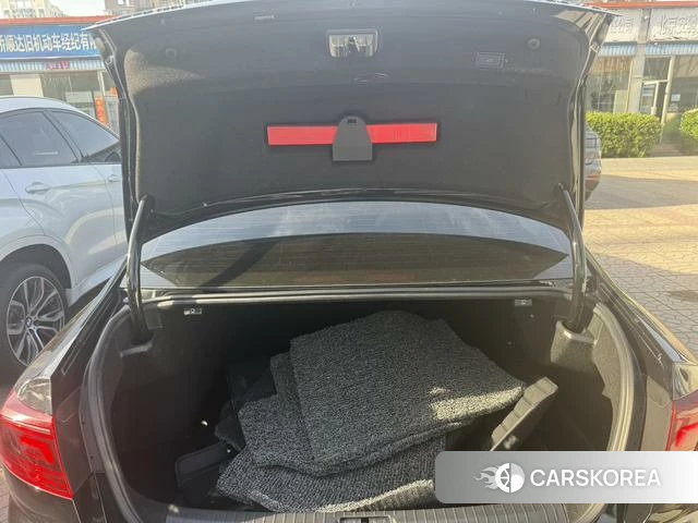 Volkswagen Magotan id 4291439 из Китая 12