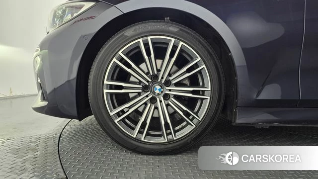 BMW 3 Series (G20) id 4769892 из Кореи 27