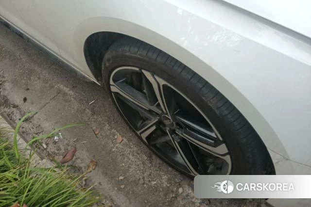 Audi A4L id 4290538 из Китая 12