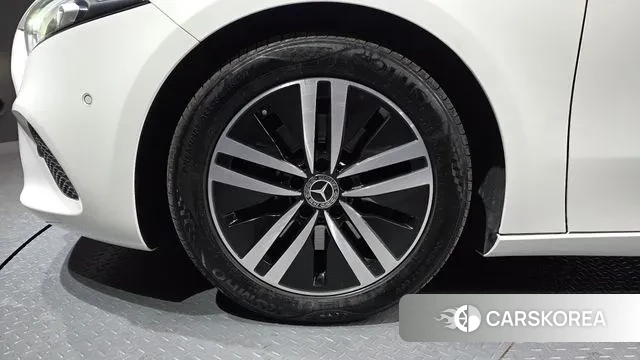 Mercedes-Benz A-Class W177 id 3646227 из Кореи 15