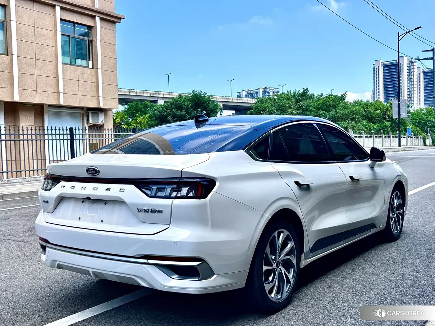 Ford Mondeo id 4628444 из Китая 9