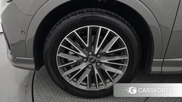 Audi Q3 (F3) id 2914876 из Кореи 15