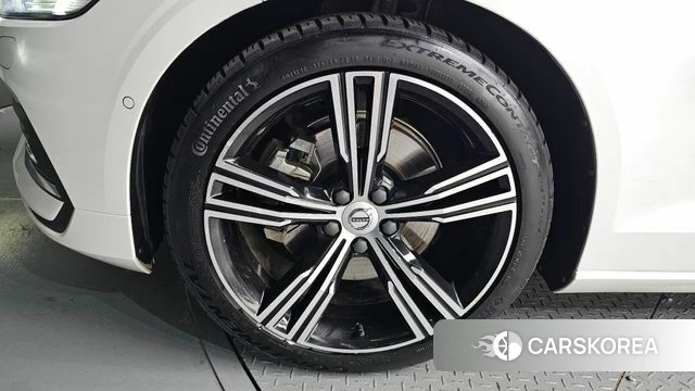 Volvo S60 3rd generation id 4632277 из Кореи 25