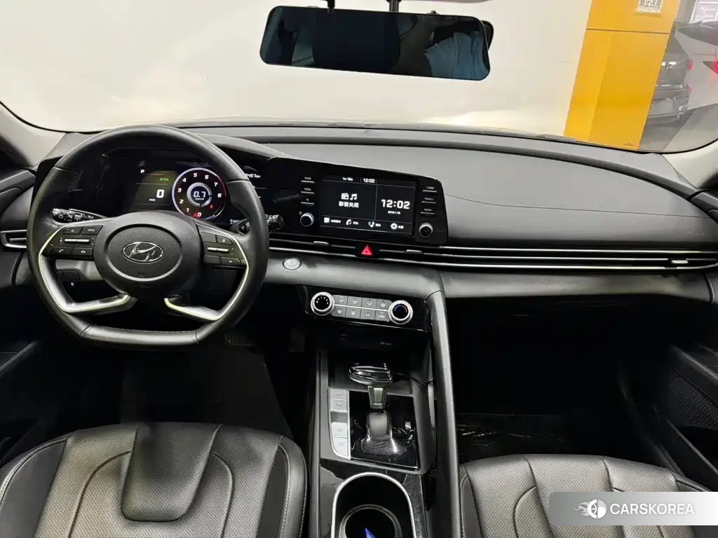 Hyundai Elantra 2022 Silver/gray из Китая, фото 6