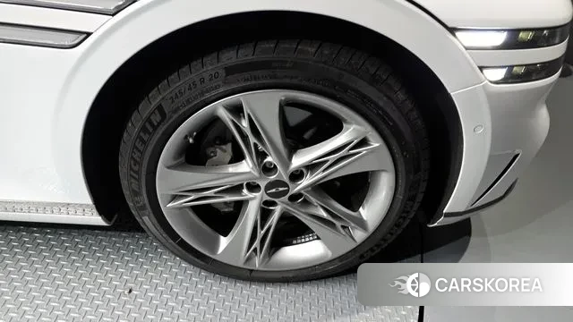 Genesis G90 (RS4) id 2979710 из Кореи 15