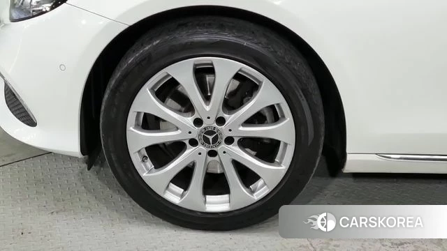 Mercedes-Benz E-Class W213 id 3936550 из Кореи 13