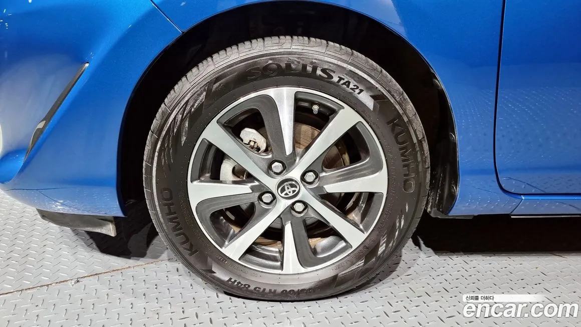 Toyota Prius C id 1911114 из Кореи 15