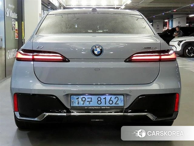 BMW i7 (G70) id 4267023 из Кореи 15