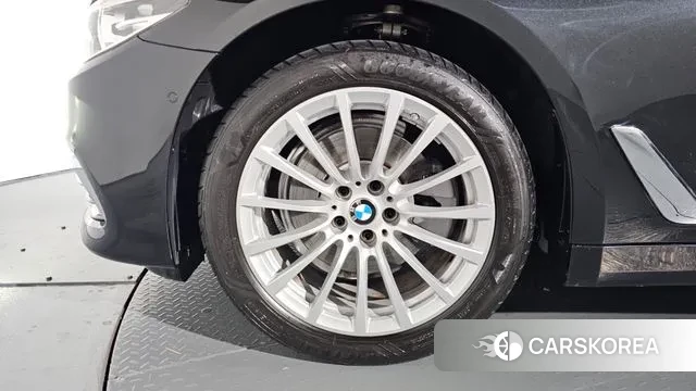 BMW 5 Series (G30) id 3407586 из Кореи 15