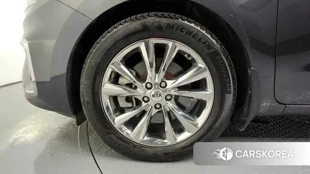 Kia The New Carnival id 3535963 из Кореи 15