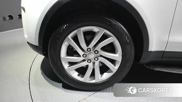 Land Rover Discovery 5 id 4765553 из Кореи 28