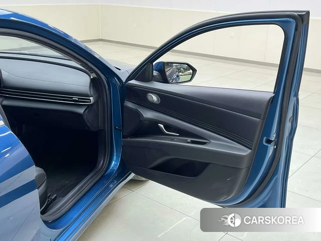 Hyundai Elantra id 4255736 из Китая 16
