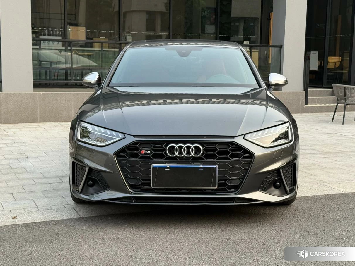 Audi S4 2020 Темно-серый из Китая, фото 5