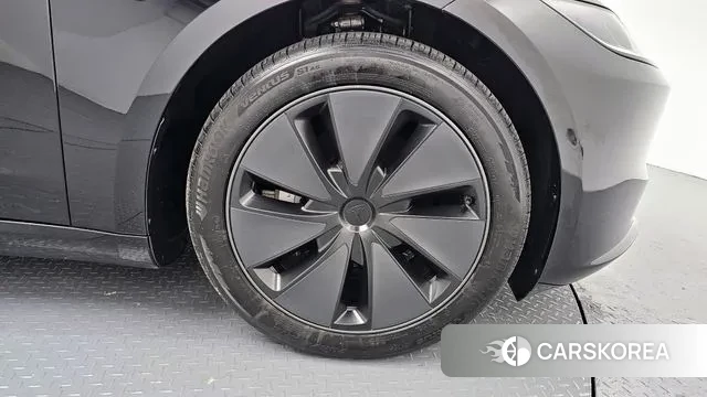 Tesla Model 3 id 3410345 из Кореи 15