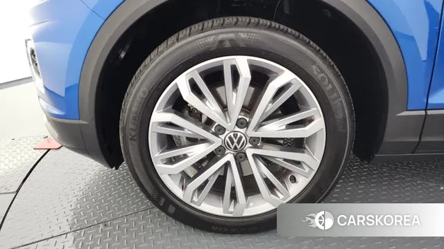 Volkswagen T-Roc id 3384787 из Кореи 15