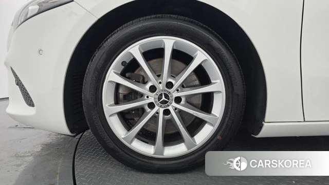 Mercedes-Benz A-Class W177 id 4698140 из Кореи 15
