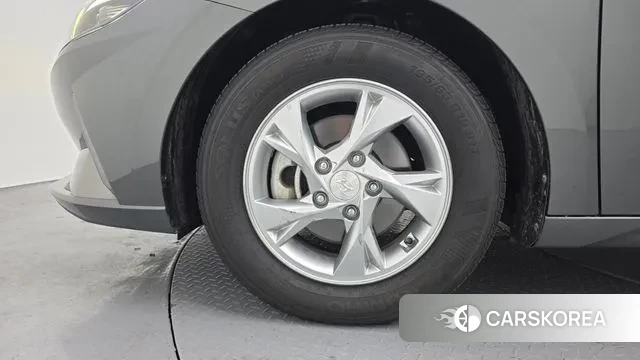 Hyundai Avante (CN7) id 3697174 из Кореи 15