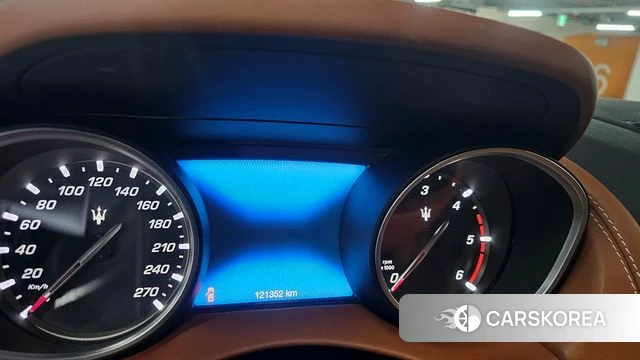 Maserati Levante 2018 Красный из Кореи, фото 5