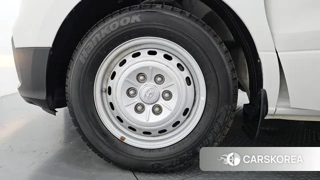 Hyundai The New Grand Starex id 2885581 из Кореи 15