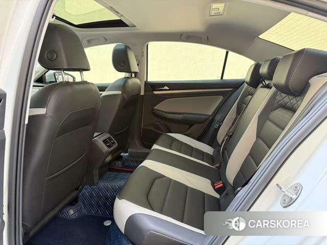 Volkswagen Bora id 4306937 из Китая 21